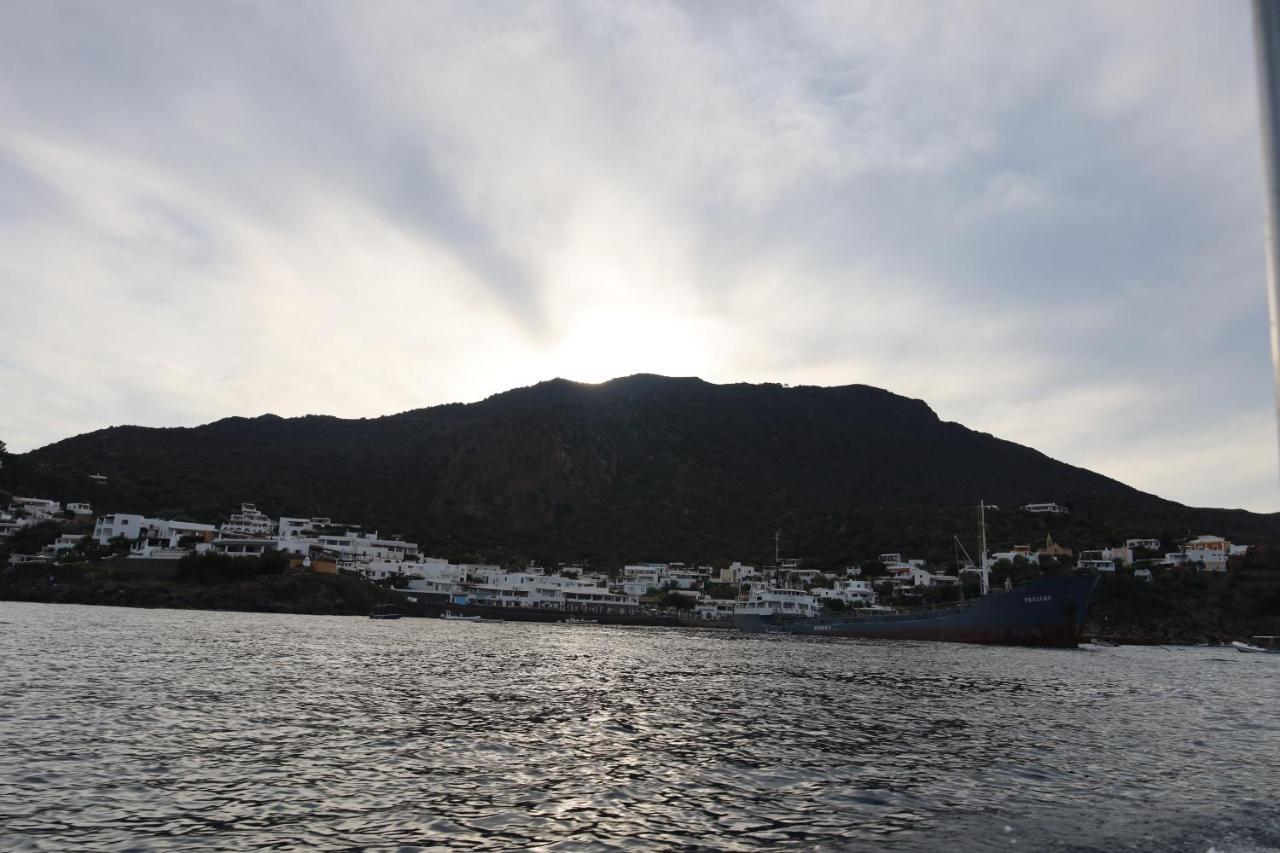 Art B&B Panarea Extérieur photo