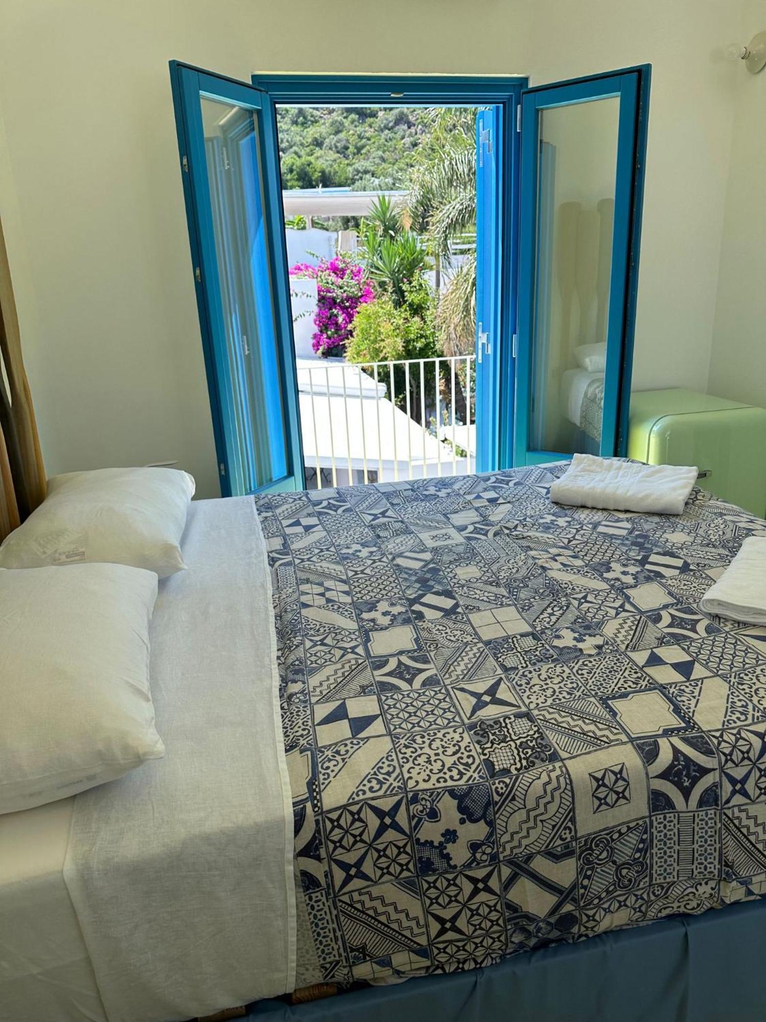 Art B&B Panarea Extérieur photo